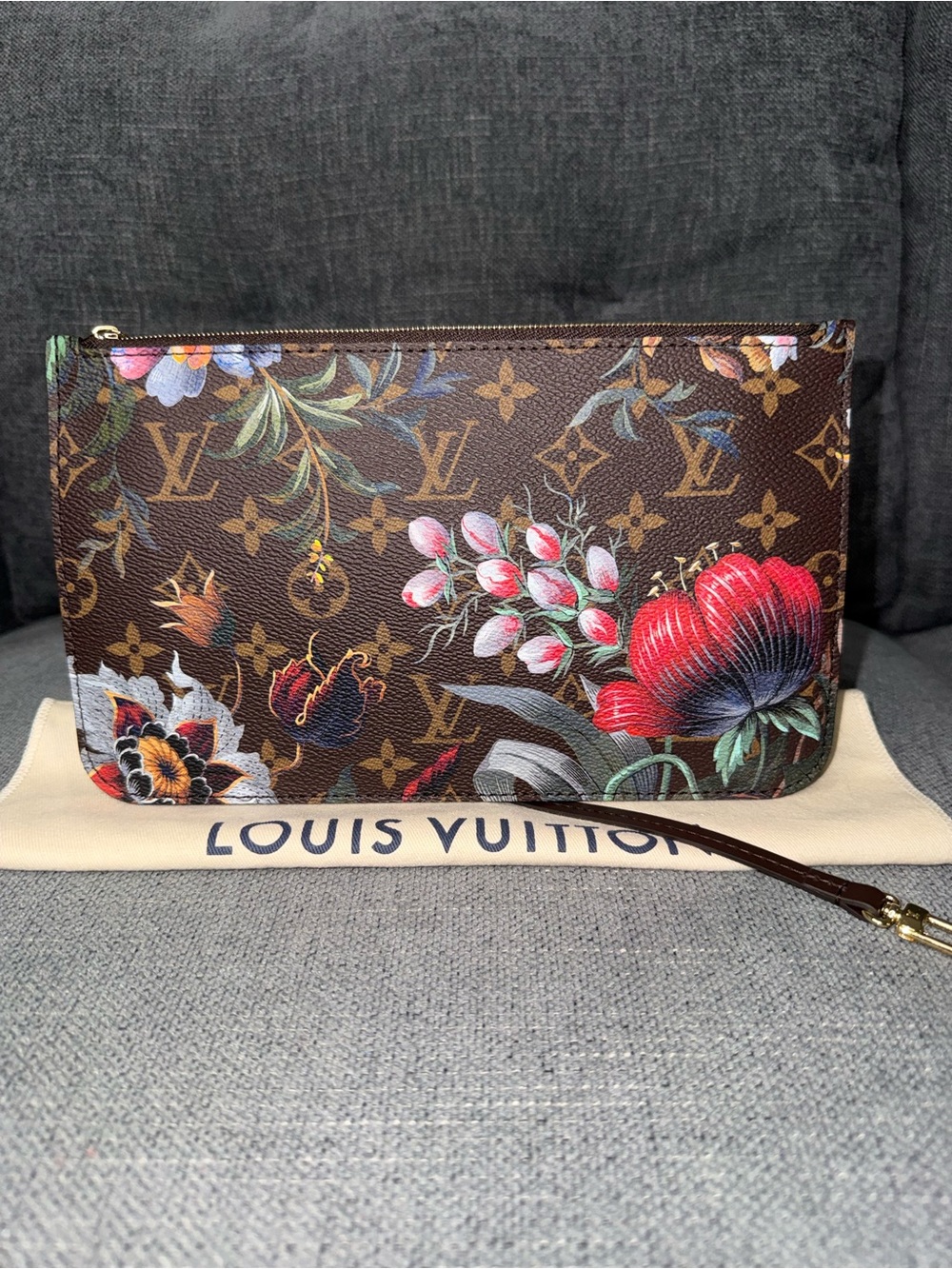 Louis Vuitton Neverfull Eden Garden limited edition wristlet pouch - Picture 6 of 7